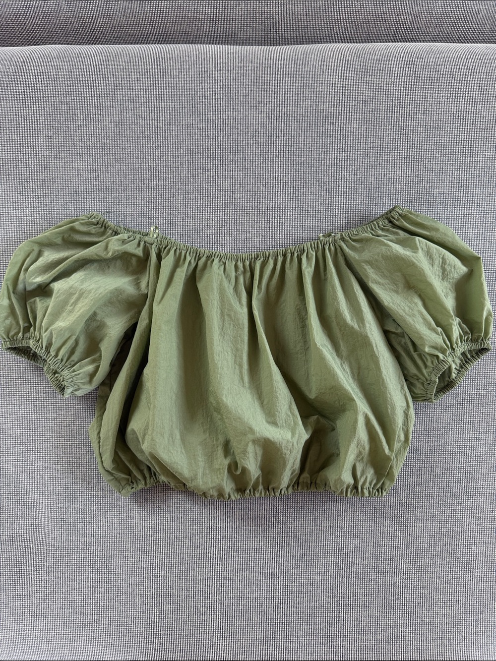 ASTR the Label Off-Shoulder Puff Sleeve Crop Top XS